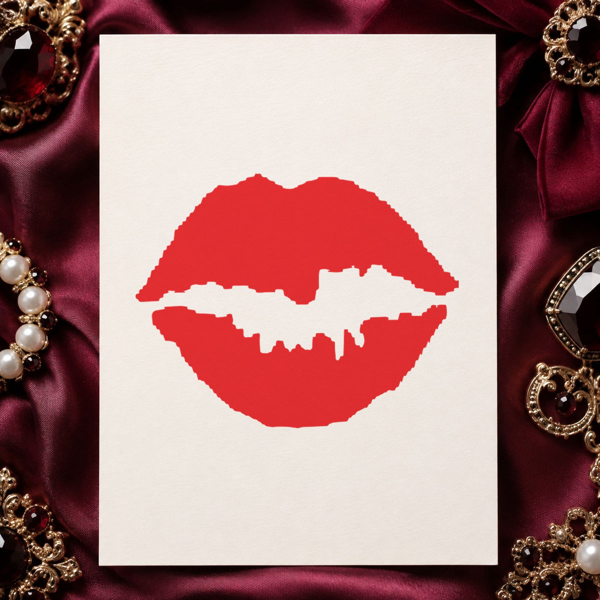 Crisp "Kiss" imprint produced by the Kiss Stamp – Round Pre-Inked Xstamper